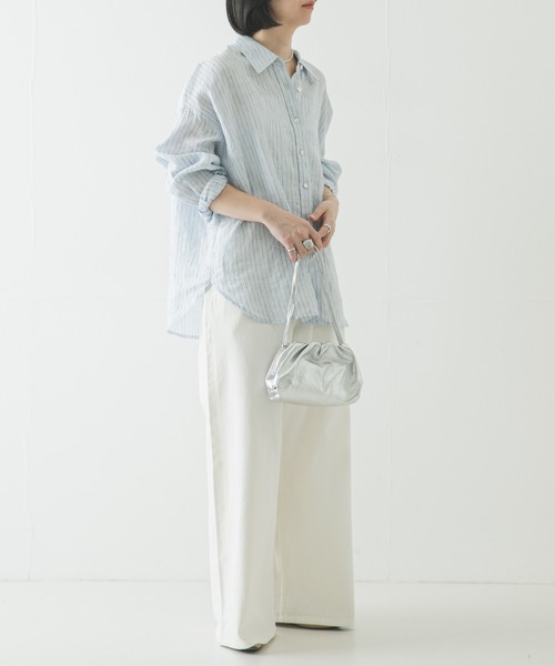 URBAN RESEARCH（アーバンリサーチ）の「レザーショルダーバッグ（ショルダーバッグ・レディース・シルバー/ブラウン/ブラック・-）」の12枚目の写真