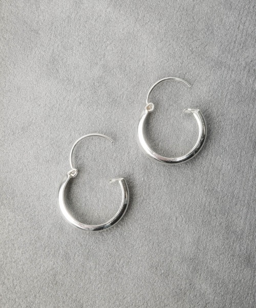 ARCHIVER（アーカイバ）の「【silver925 プレーンデザインピアス】（ピアス（両耳用）・レディース・その他1/その他・MEDIUM/LARGE/X-LARGE/SMALL/XX-LARGE）」の4枚目の写真