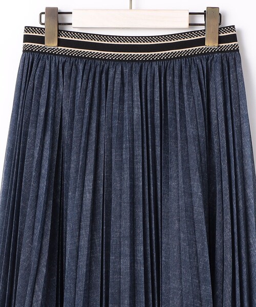 NICOLE white（ニコルホワイト）の「シアーデニムプリーツスカート（スカート・レディース・サックスブルー/ブルー・FREE）」の21枚目の写真