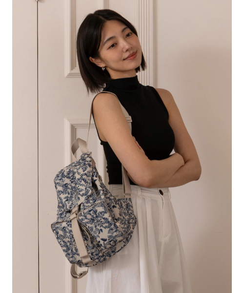 HIGHLOOP(ハイループ)の「ブルームツーポケットバックパック(バックパック/リュック・レディース・ブラック/マルチ/ブルー系その他/インディゴブルー/ミント/モカ/ネイビー/キャメル/バーガンディー/ブルー/グレー・FREE)」の12枚目の写真
