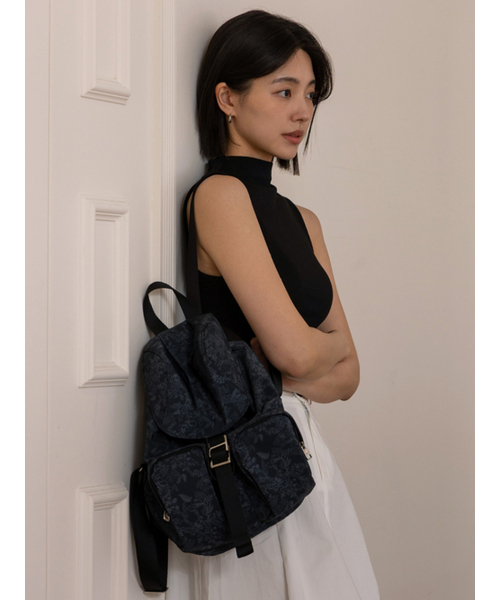 HIGHLOOP(ハイループ)の「ブルームツーポケットバックパック(バックパック/リュック・レディース・ブラック/マルチ/ブルー系その他/インディゴブルー/ミント/モカ/ネイビー/キャメル/バーガンディー/ブルー/グレー・FREE)」の17枚目の写真