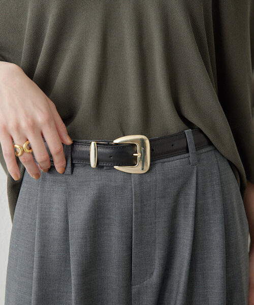 Drawing Numbers（ドローイング ナンバーズ）の「【Drawing Numbers】＜インフルエンサーコラボ＞スクエアバックルベルト（ベルト・レディース・ベージュ/ブラック/ブラウン・40/38）」の4枚目の写真