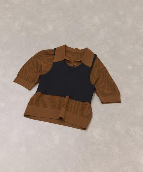 ADAM ET ROPE'（アダムエロペ）の「【サステナブル】タンクコンビパターンポロニット（ポロシャツ・レディース・オフホワイト/ブラウン/サックスブルー・FREE）」の2枚目の写真