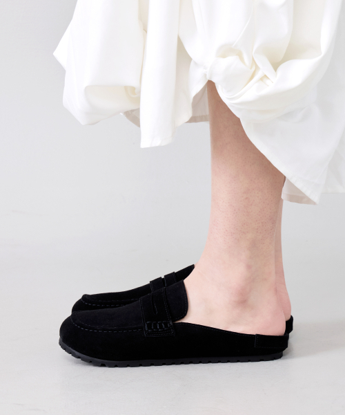CESTI(セスティ)の「クラシックペニーミュール (ブラック)(サンダル・レディース・ブラック・22.5cm/23cm/23.5cm/24cm/24.5cm/25cm)」の1枚目の写真