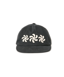 AMOU（アモウ）の「SPIRAL 5PANNEL CAP BLACK（キャップ）」
