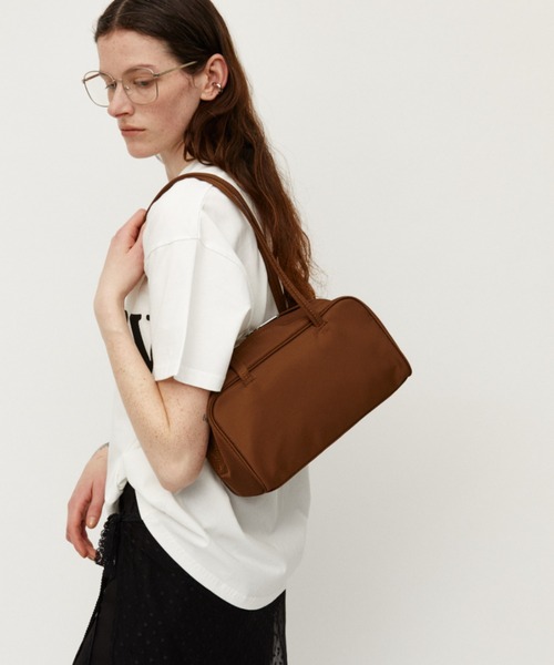 Auntie Rosa Holiday(アンティローザホリデー)の「ロングハンドルレクタングルショルダー(ショルダーバッグ・レディース・ブラック/キャメル・FREE)」の17枚目の写真