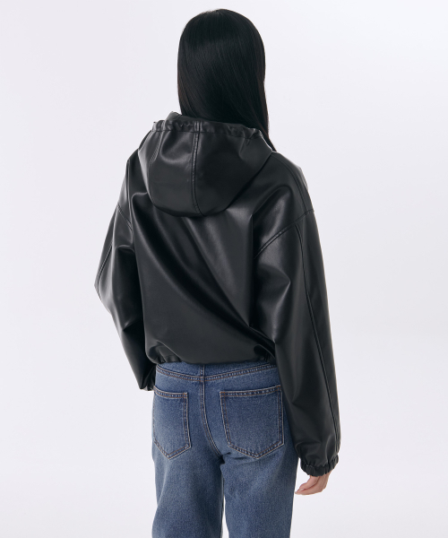 MUSINSA STANDARD WOMAN（ムシンサスタンダードウーマン）の「ウィメンズ シンセティックレザー クロップ フードパーカー ジャケット [ブラック]（ライダースジャケット・レディース・その他・X-SMALL/SMALL/MEDIUM/LARGE）」の7枚目の写真