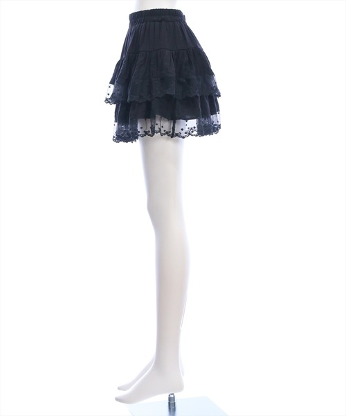 clear（クリア）の「裾リボンレースフリルティアードミニスカート［骨格ウェーブ/ガーリー］（スカート・レディース・ブラック/オフホワイト・F）」の17枚目の写真