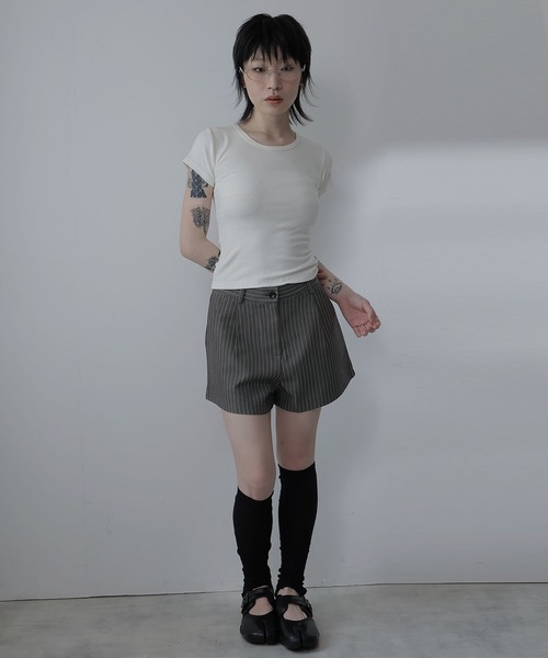 Ulysses(ユリシス)の「ストライプタックショートパンツ(その他パンツ・レディース・ブラウン/グレー・M/L/S)」の11枚目の写真