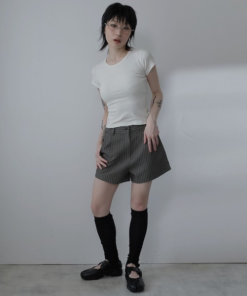 Ulysses(ユリシス)の「ストライプタックショートパンツ(その他パンツ・レディース・ブラウン/グレー・M/L/S)」の12枚目の写真