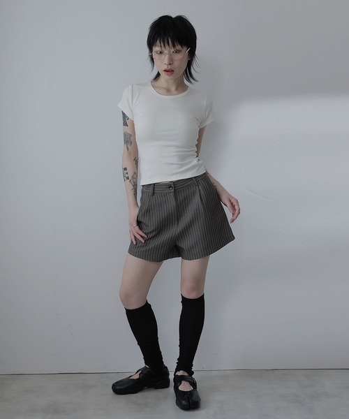 Ulysses(ユリシス)の「ストライプタックショートパンツ(その他パンツ・レディース・ブラウン/グレー・M/L/S)」の13枚目の写真