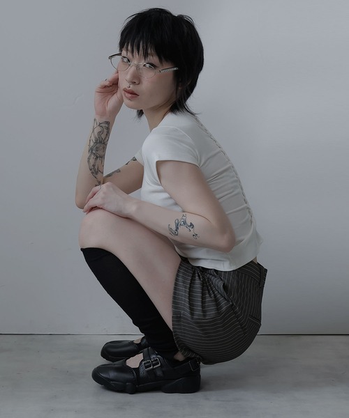 Ulysses(ユリシス)の「ストライプタックショートパンツ(その他パンツ・レディース・ブラウン/グレー・M/L/S)」の6枚目の写真