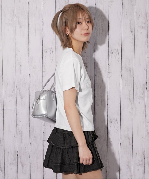 GORGE（ゴージ）の「《ラインストーンロゴ×短丈》Tシャツ／Y2K／春夏／全2色（Tシャツ/カットソー・レディース・ブラック/オフホワイト・F）」の5枚目の写真