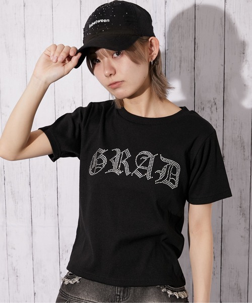 GORGE（ゴージ）の「《ラインストーンロゴ×短丈》Tシャツ／Y2K／春夏／全2色（Tシャツ/カットソー・レディース・ブラック/オフホワイト・F）」の8枚目の写真
