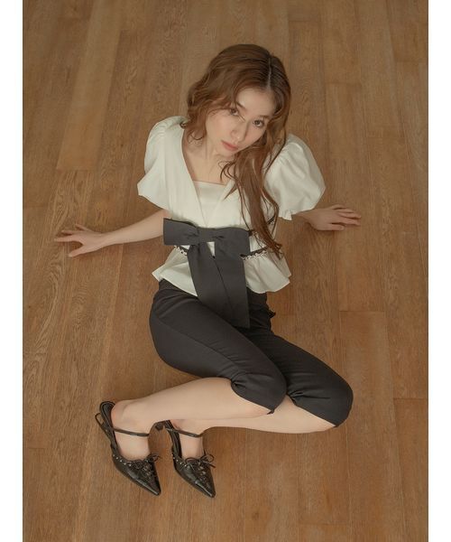 LILY BROWN(リリーブラウン)の「カプリパンツ(マスク・レディース・アイボリー/ブラック・F)」の3枚目の写真