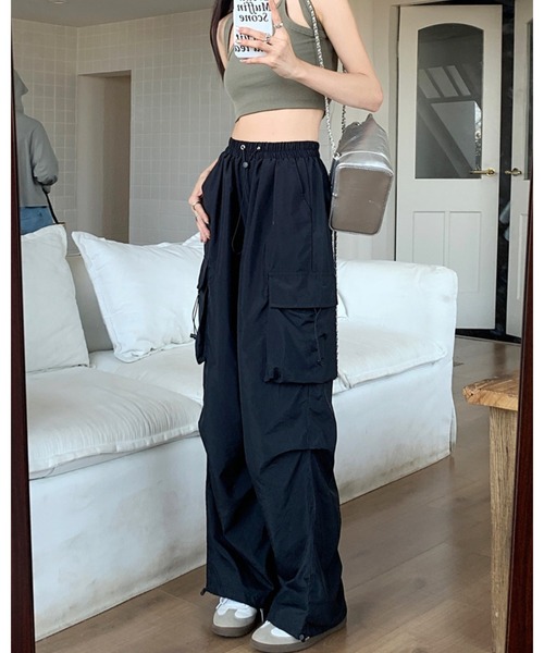 CHEER(チアー)の「速乾カジュアルシャカシャカ カーゴワイドパンツ(カーゴパンツ・レディース・パープル/ブラック・フリー)」の12枚目の写真