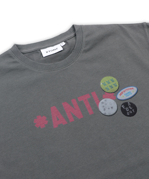 XTONZ（エクストーンズ）の「XF010 アンチピンバッジTシャツ (チャコール)（Tシャツ/カットソー・レディース・その他・SMALL/MEDIUM/LARGE/X-SMALL）」の10枚目の写真