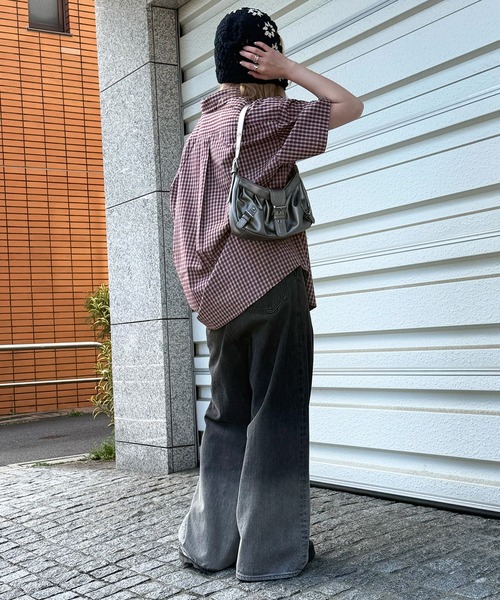 DOUBLE NAME（ダブルネーム）の「【m:rex】ミニ恐竜ワッペン半袖チェックシャツ（シャツ/ブラウス・レディース・オフホワイト/レッド/ブルー・FREE）」の4枚目の写真