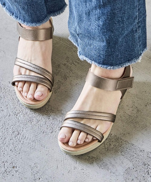 Fashion Letter(ファッションレター)の「日本製 アンクルベルトウェッジサンダル 痛くないサンダル(サンダル・レディース・ゴールド/ブロンズ/ブラック・S/M/L/LL)」の6枚目の写真