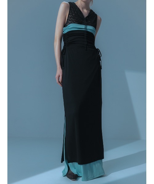 ELCHELE(エルチェレ)の「MELLOW CUT SHIRRING SKIRT(スカート・レディース・オフホワイト/ブラック/ライトブルー・36/38)」の8枚目の写真