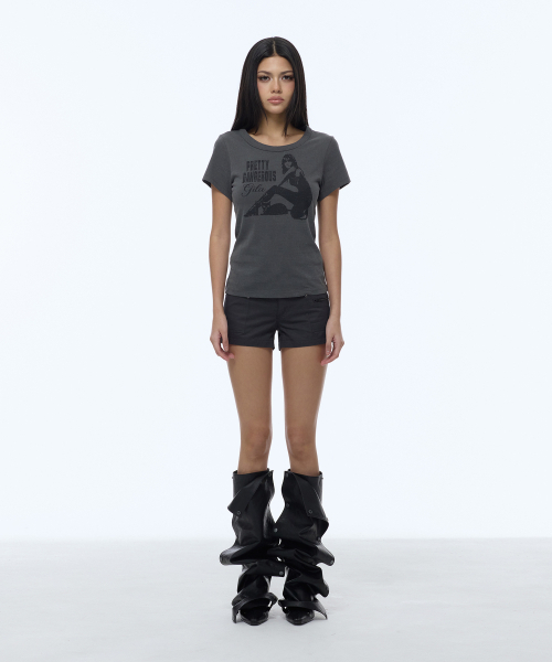 GILAARCHIVE(ギラアーカイブ)の「NAPOLEON SIDE ZIP SHORTS_CHARCOAL(その他パンツ・レディース・その他・SMALL/MEDIUM)」の2枚目の写真