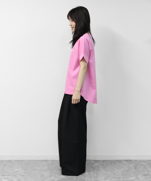 THE CELL.(ザセルドット)の「接触冷感ドライタッチコットン 袖ロールUP ドルマンTシャツ DRY-TOUCH COOL COTTON ROLL-UP SLEEVE TEE(Tシャツ/カットソー・レディース・ピンク/ブラック/チャコールグレー/オフホワイト・FREE)」の15枚目の写真