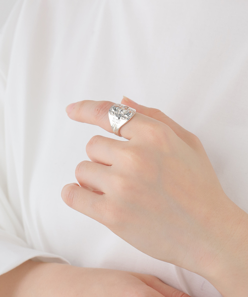 SLOBE IENA(スローブイエナ)の「ADRAR/アドラル CIRCLE STAR RING(リング・レディース・シルバー・FREE)」の5枚目の写真