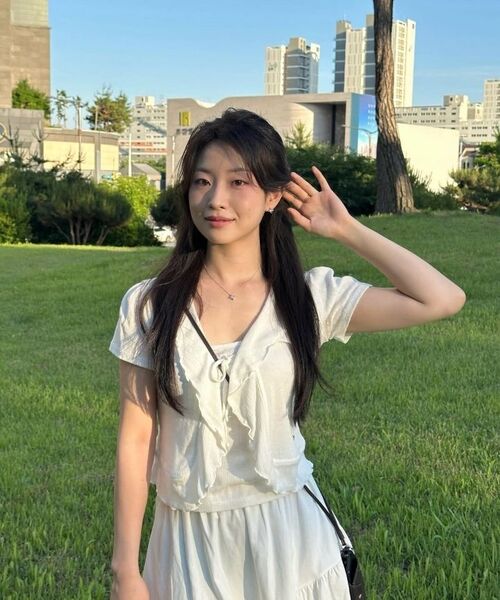 DEHEVE（デヘヴェ）の「Frill Ribbon Cardigan Set [Ivory]（カーディガン/ボレロ・レディース・アイボリー・OS）」の2枚目の写真