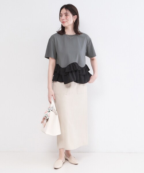 OPAQUE.CLIP（オペークドットクリップ）の「裾フリルドッキングTシャツ【洗濯機OK】（Tシャツ/カットソー・レディース・グレー系その他5/ブラック/ホワイト/ネイビー系4・42/40/38）」の15枚目の写真