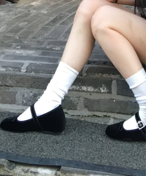 DIFFERSHOE（ディファーシュー）の「ベルリン スクエア リボン メリージェーン 5CM [ブラック]（バレエシューズ・レディース・ブラック・22cm/22.5cm/23cm/23.5cm/24.5cm）」の2枚目の写真