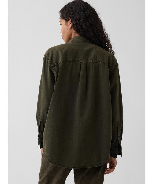 GAP(ギャップ)の「デニム ビッグシャツ(シャツ/ブラウス・レディース・その他・L/M/S/XS)」の3枚目の写真