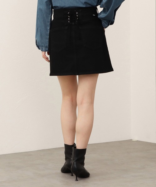 SOMETHING(サムシング)の「SOMETHING レース アップ デニムミニ スカート(デニムスカート・レディース・ブラック/インディゴブルー・SMALL/MEDIUM)」の19枚目の写真