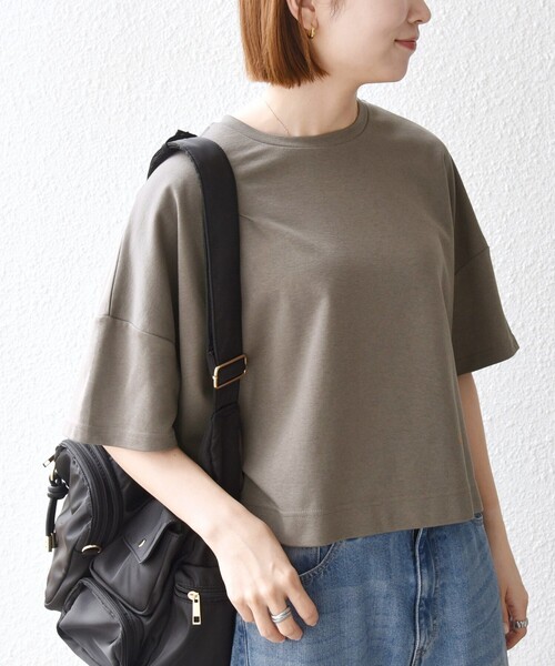 SHIPS any(シップス エニィ)の「SHIPS any:〈手洗い可能〉リバークロス ハーフ スリーブ ワイド TEE(Tシャツ/カットソー・レディース・ブラック/チャコールグレー/ブラウン・ONE SIZE)」の20枚目の写真