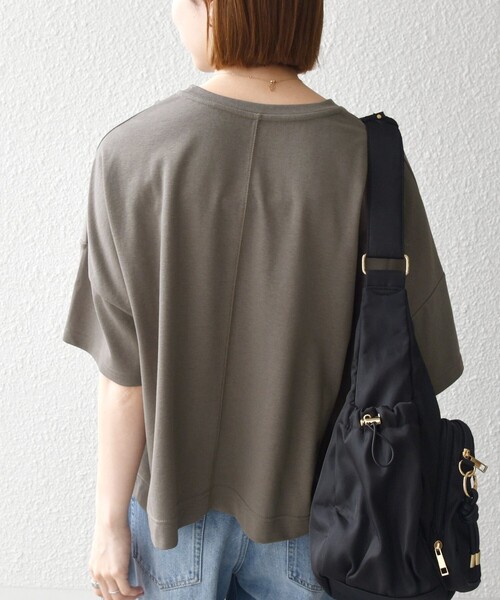 SHIPS any(シップス エニィ)の「SHIPS any:〈手洗い可能〉リバークロス ハーフ スリーブ ワイド TEE(Tシャツ/カットソー・レディース・ブラック/チャコールグレー/ブラウン・ONE SIZE)」の22枚目の写真