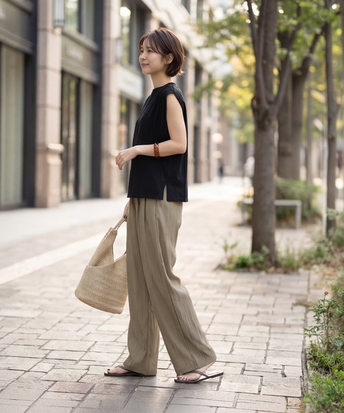 STYLE DELI（スタイルデリ）の「涼しい薄ハリ微光沢シボ感パンツ（その他パンツ・レディース・ブラック/ライトベージュ・FREE）」の11枚目の写真