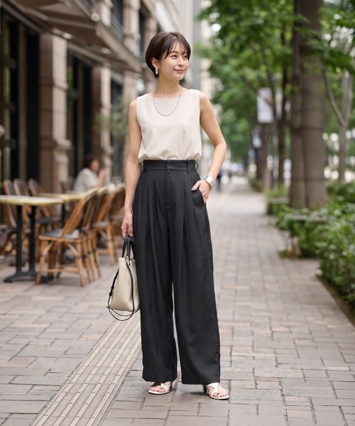 STYLE DELI（スタイルデリ）の「涼しい薄ハリ微光沢シボ感パンツ（その他パンツ・レディース・ブラック/ライトベージュ・FREE）」の13枚目の写真