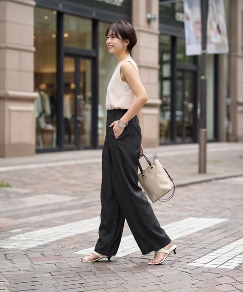 STYLE DELI（スタイルデリ）の「涼しい薄ハリ微光沢シボ感パンツ（その他パンツ・レディース・ブラック/ライトベージュ・FREE）」の14枚目の写真