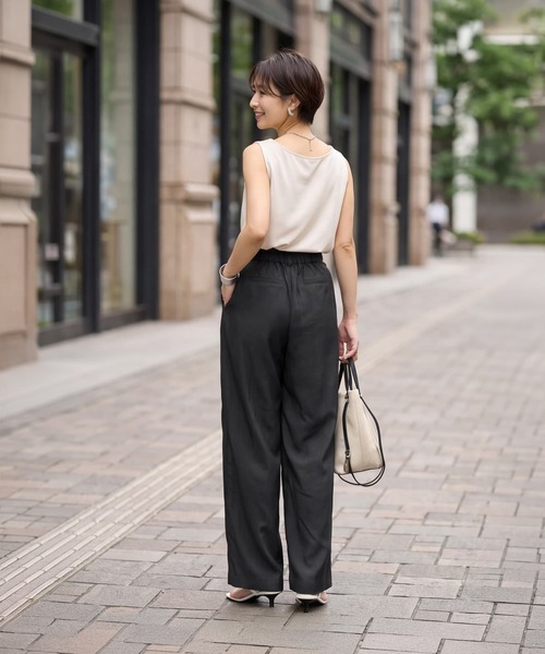 STYLE DELI（スタイルデリ）の「涼しい薄ハリ微光沢シボ感パンツ（その他パンツ・レディース・ブラック/ライトベージュ・FREE）」の16枚目の写真