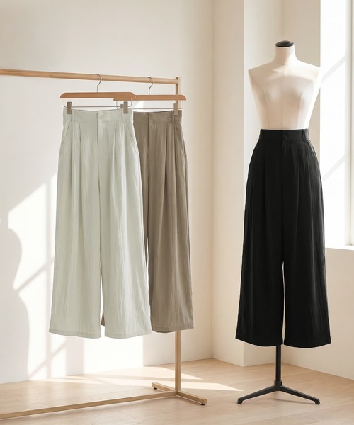 STYLE DELI（スタイルデリ）の「涼しい薄ハリ微光沢シボ感パンツ（その他パンツ・レディース・ブラック/ライトベージュ・FREE）」の17枚目の写真