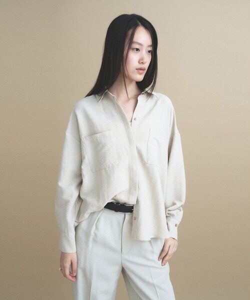 cloenc(クロエンス)の「【手洗い可】フィブリルサテンシャツ(シャツ/ブラウス・レディース・ピンク/ナチュラル/オフホワイト/オリーブ・02)」の1枚目の写真
