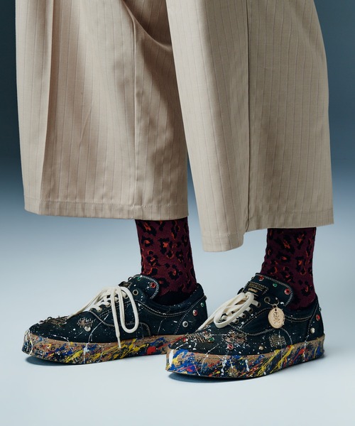 glamb(グラム)の「Grunge Stone Sneakers / グランジストーンスニーカー(スニーカー・メンズ・レッド/ブラック・25/26/27/28)」の7枚目の写真