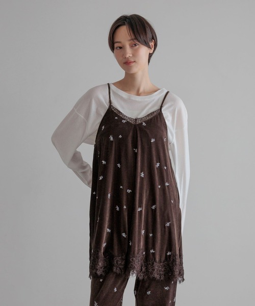 LOWRYS FARM(ローリーズファーム)の「ベロアシシュウレースミニワンピース 1070858(ワンピース・レディース・ブラック/ブラウン・FREE)」の2枚目の写真