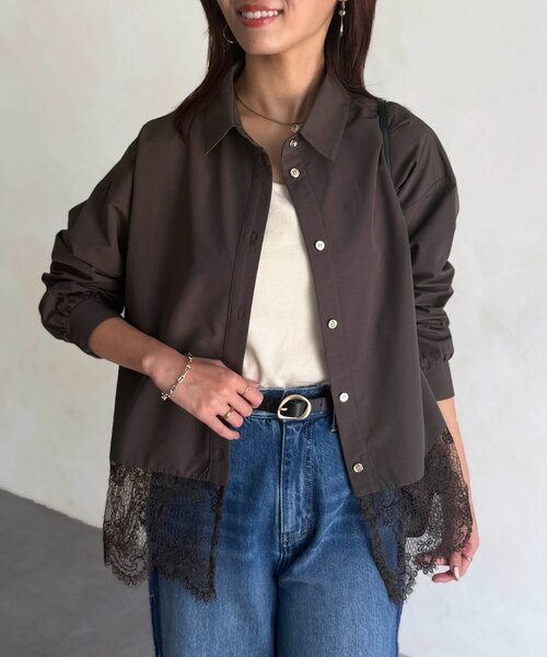 Chez toi(シェトワ)の「裾レースシャツ(シャツ/ブラウス・レディース・ダークブラウン/ネイビー/オフホワイト・FREE)」の19枚目の写真