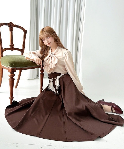 an another angelus(アンアナザーアンジェラス)の「千鳥スカーフビットベルト付きフレアースカート/fint フィント(スカート・レディース・ブラウン/チャコールグレー・FREE)」の9枚目の写真