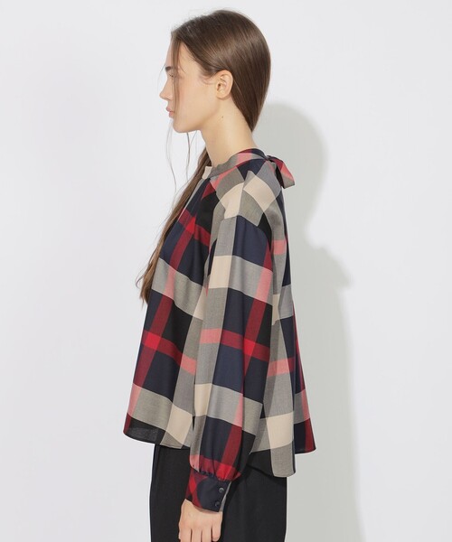 CB CRESTBRIDGE（シービークレストブリッジ）の「クレストブリッジチェックバックリボンブラウス（シャツ/ブラウス・レディース・ベージュ系その他3/ブルー系その他7・M）」の6枚目の写真