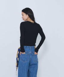 水ビスキニーリブクルーネックニット