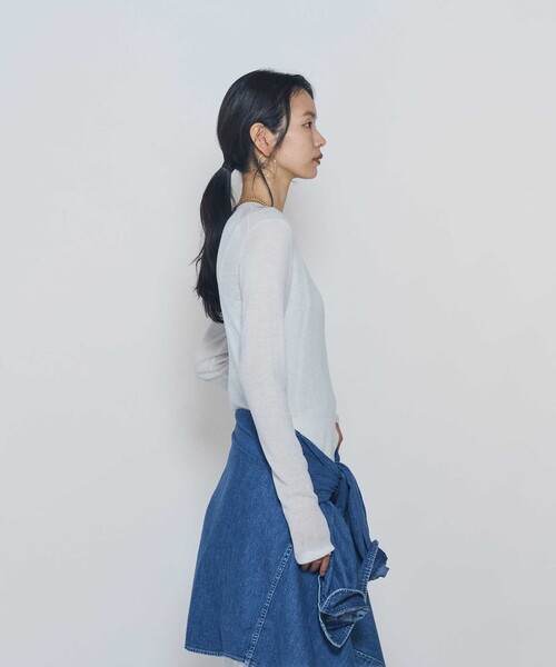 1er Arrondissement（プルミエアロンディスモン）の「水ビスキニーリブクルーネックニット（ニット/セーター・レディース・オフホワイト/ブラック/グレー・FREE）」の4枚目の写真