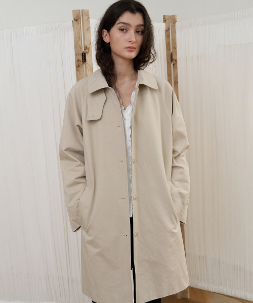 POETSEOUL(ポエットソウル)の「FOLD HALF TRENCH_ベージュ(トレンチコート・レディース・その他・F)」の2枚目の写真