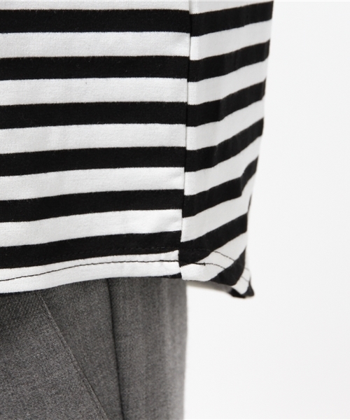 titivate(ティティベイト)の「ボーダーTシャツ(Tシャツ/カットソー・レディース・ネイビー/ブラック・FREE)」の4枚目の写真