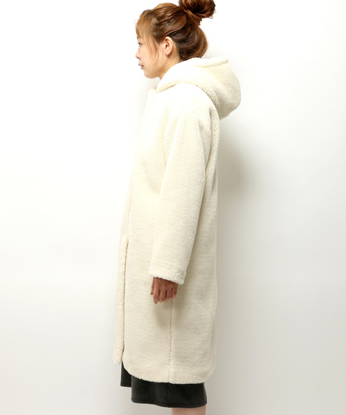 LBC（エルビーシー）の「Eボアコート（その他アウター・レディース・オフホワイト/ライトブラウン・LARGE/MEDIUM）」の5枚目の写真